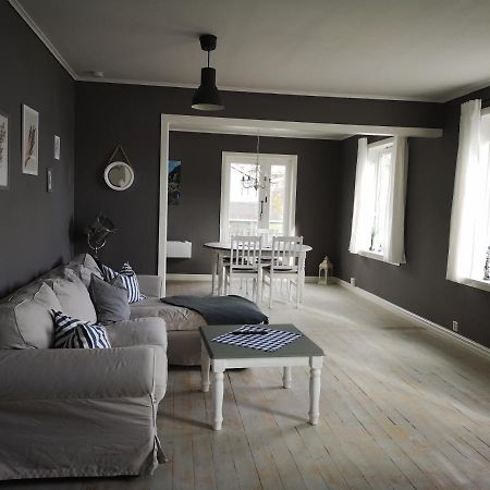 Old School Pa Eidslandet - Exclusive Apartment المظهر الخارجي الصورة